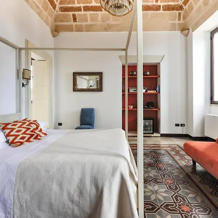 Castriota19 - Jacuzzi Room & Apartment Sit Lecce Extérieur photo