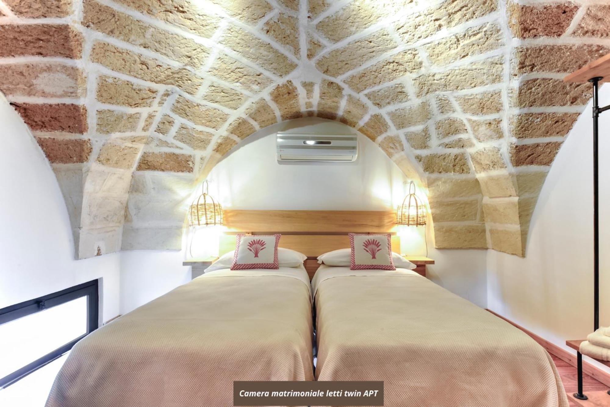 Castriota19 - Jacuzzi & Sit Appartement *